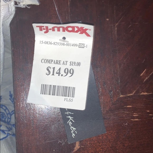 Shirt - Picture 3 of 3